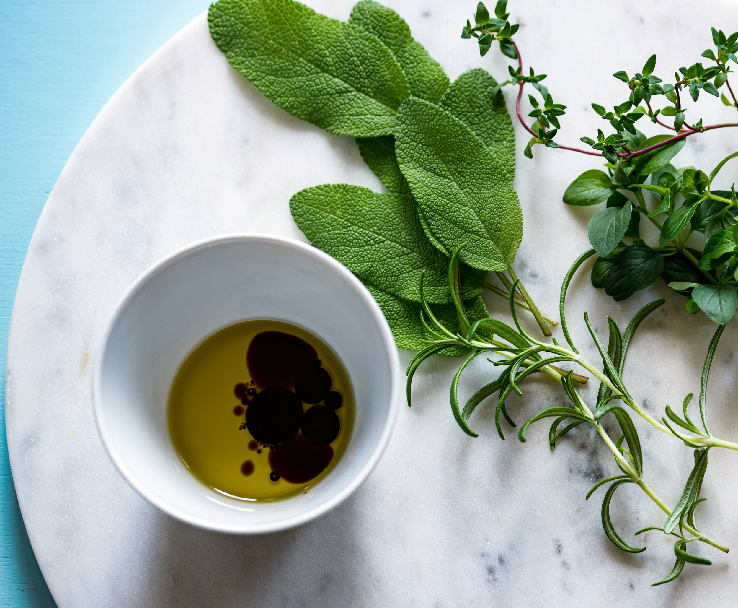 Vinaigrette aux fines herbes - Recette et conseils - Saucer.fr